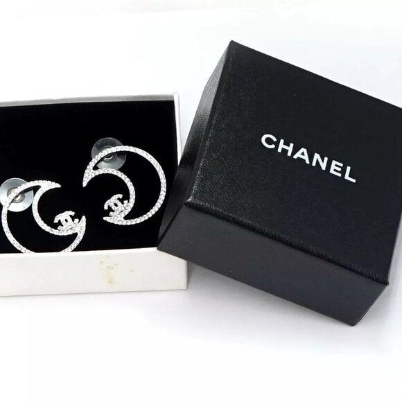 CHANEL CC Logos Rhinestone Crescent Moon Stud Earrings Silver Tone B17K Auth - Picture 5 of 6